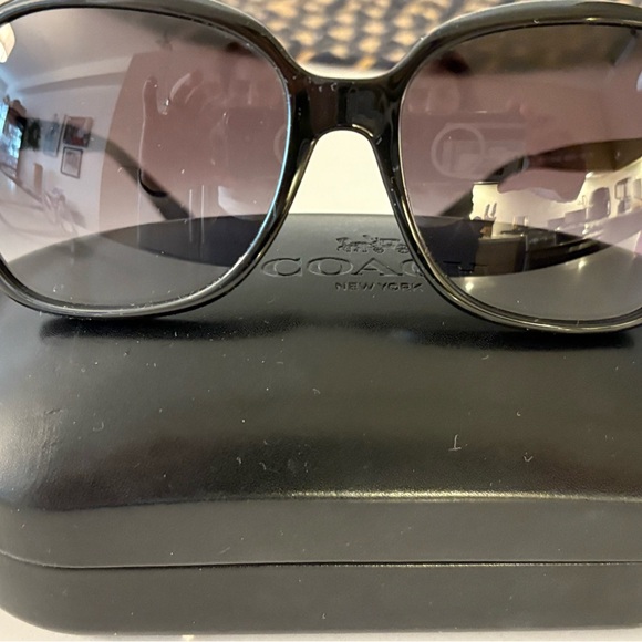 Black and Gold Sunglasses - Picture 5 of 5